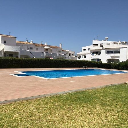 Cozy Apartment Near Oura Beach Albufeira Extérieur photo