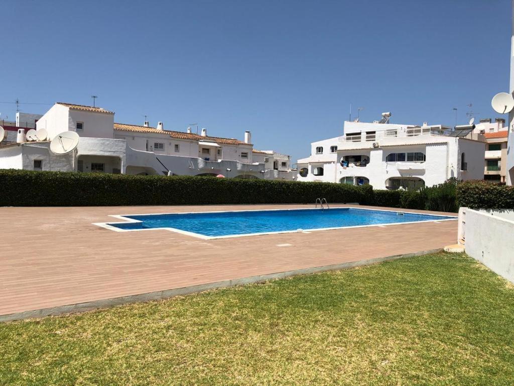 Cozy Apartment Near Oura Beach Albufeira Extérieur photo